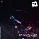Einklang Musik - Strange Fidget