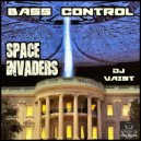 Bass Control - Space Invaders