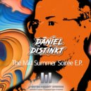 Daniel Distinkt - Hijack (Extended Mix)